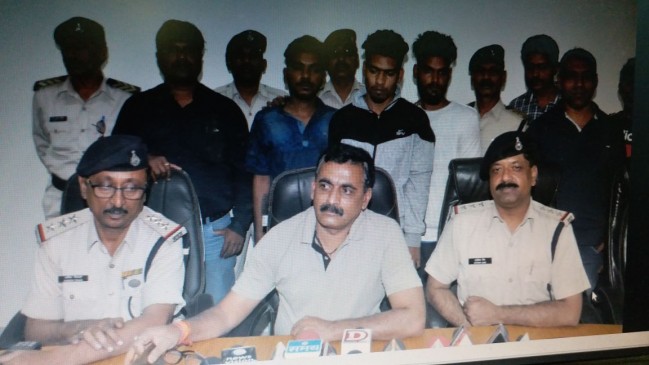 minor child become thief and lootera for Cocaine and heroin