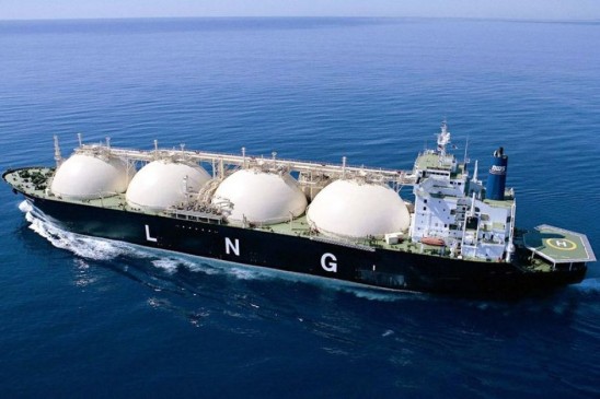 The first consignment of LNG (Gas) reached at Dabhol from USA
