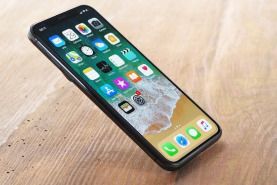 The iPhone X, MacBooks Now Available With Rs. 10,000 Cashback.
