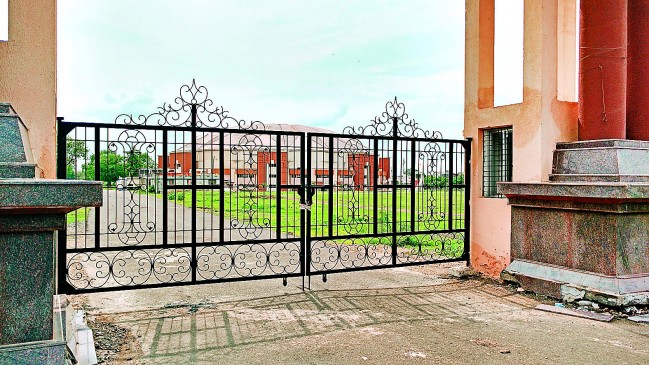 The maingate of Manakpur stadium can be destroyed at any time