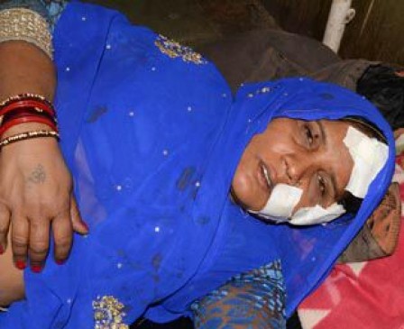 Tractor-trolley reversal in Gorsari valley - one dead, three dozen injured