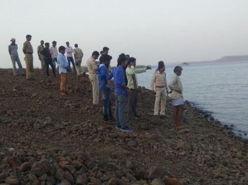 Two students of Jabalpur Engineering College immersed in river