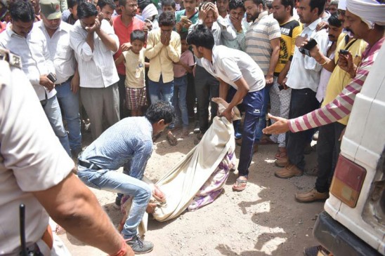 2 killed, including girl, due to truck collision on no-entry time
