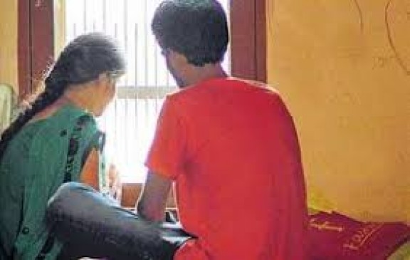 girlfriend and boyfriends many couple caught from hotel in nagpur