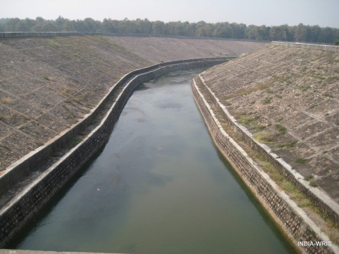 Gosikhurd the water reached the canal  farmers are still craving
