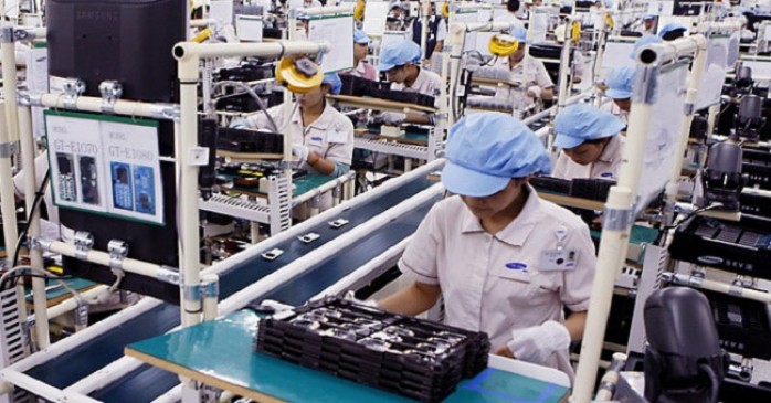 India becomes the largest mobile producer after China,Vietnam overturned