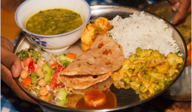 Malnourished children and women can not get nutrition diet