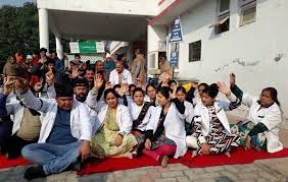NRHM employees strike against government, hospitals closed