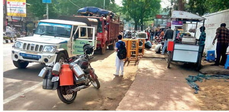 Pillars surrounding public places will to be removed in state