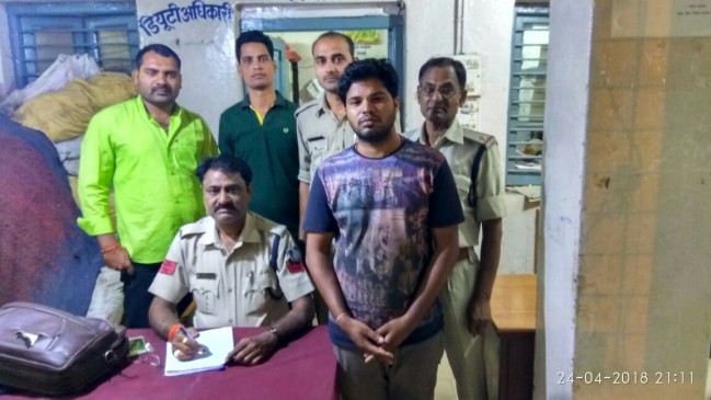 Police takes action on uploading porn videos in shops in satna