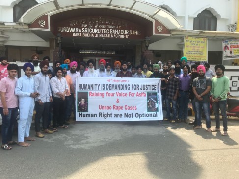 आसिफा को न्याय दिलाने की मांग, सिखों ने कहा- ऐसी सजा दो कि बन जाए बड़ा सबक