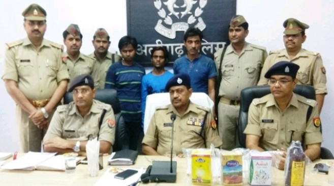 अलीगढ़: ब्रांड के नाम पर नकली घी बेचने वाले गिरोह का पर्दाफाश, 3 लोग गिरफ्तार