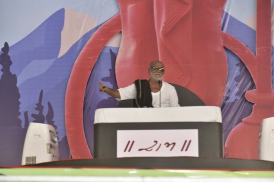 Truth, love and compassion are the same religion: To hear Morar Bapu on Dussehra ground