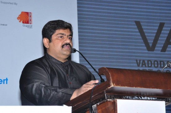 vadodra industrialist amit bhatnagar did Rs2,654 crore bank fraud