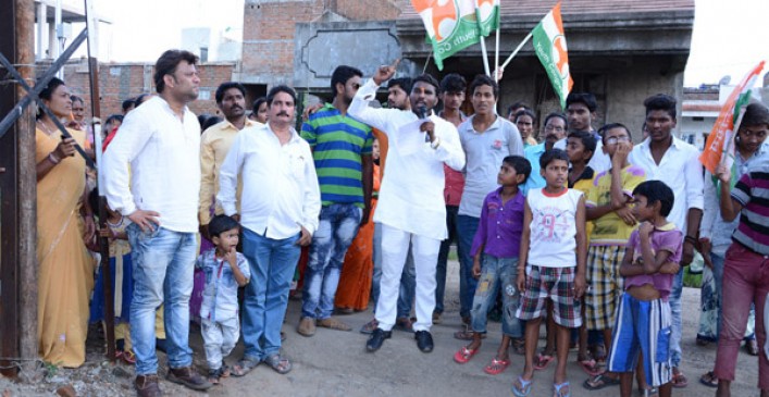 With enthusiasm and factionalism in the Youth Congress movement