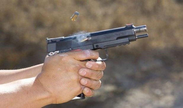 2 forest employees are shooted, Police has started investigation