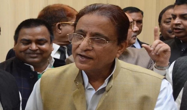 रामपुर: सपा नेता आजम खान ने खुलेआम दी ड्राइवर को गालियां, वीडियो वायरल