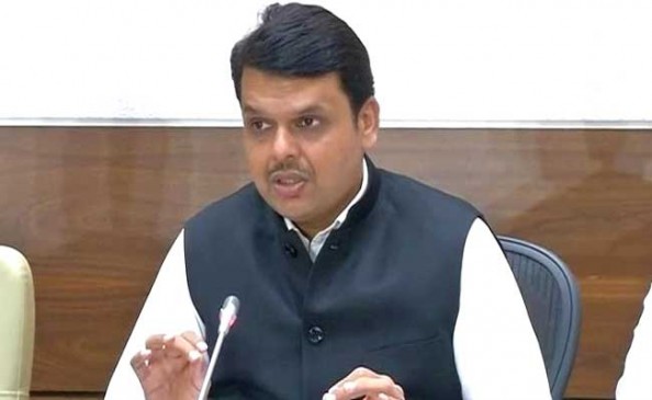 सीएम नहीं मिले तो सीढ़ियों पर बैठ गए विधायक अब्दुल सत्तार और इम्तियाज जलील