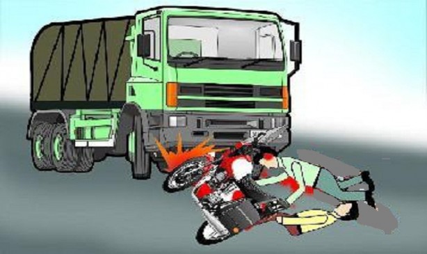 Truck and bike collides in Jamunia, two died in the accident