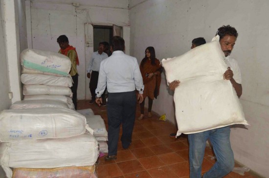 Authorities captured 8500 kg of illegal polythene from a businessman