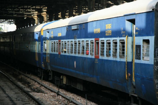 Changes in stoppage of trains, heavy trouble to passengers