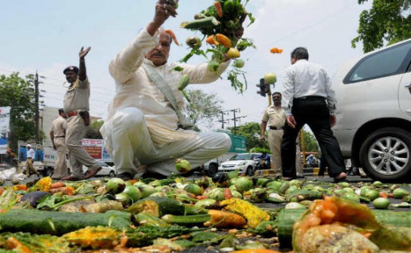 किसान आंदोलन : अधिकारी अलर्ट पर, मंडी में घटी आवक, सब्जियां भी कम आई