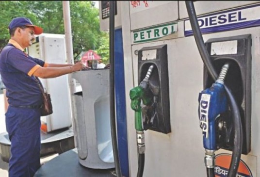 आम आदमी की पहुंच से दूर नहीं होने देंगे पेट्रोल-डीजल की कीमत : धर्मेन्द्र प्रधान