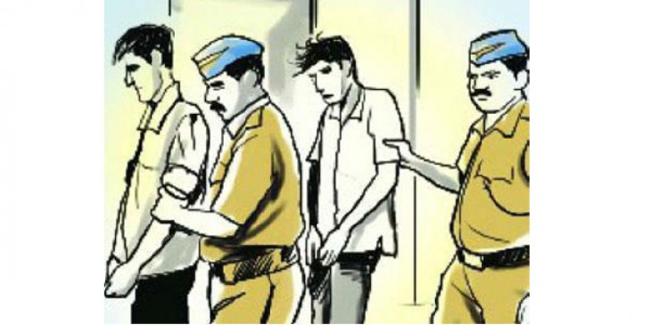 Police arrested a group who robs and crimes in running trains