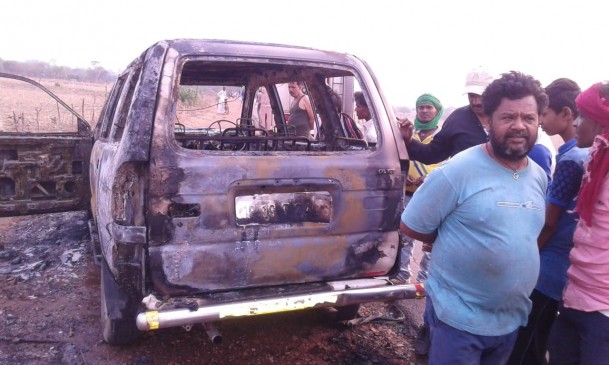 Tavera car suddenly catches fire, driver severely burnt