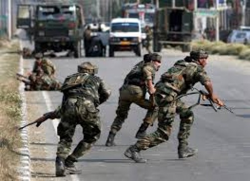 कश्मीर: बांदीपोरा में सेना कैंप पर आतंकी ने किया ग्रेनेड हमला, 2 जवान घायल