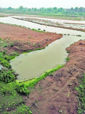 Water supply stopped from kanhan, kolar river because of fly ash