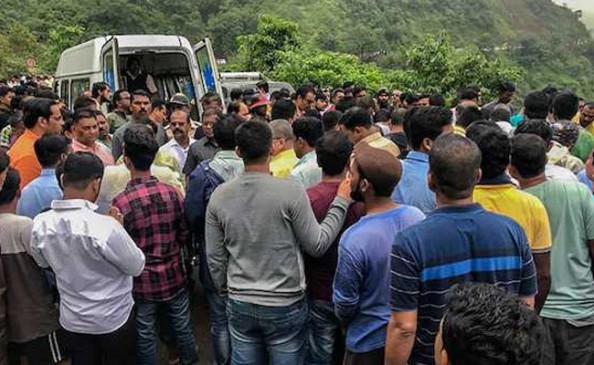 रायगढ़ बस हादसा : NDRF का ऑपरेशन खत्म, सभी 30 शव बाहर निकाले गए रायगढ़ बस हादसा : NDRF का ऑपरेशन खत्म, सभी 30 शव बाहर निकाले गए