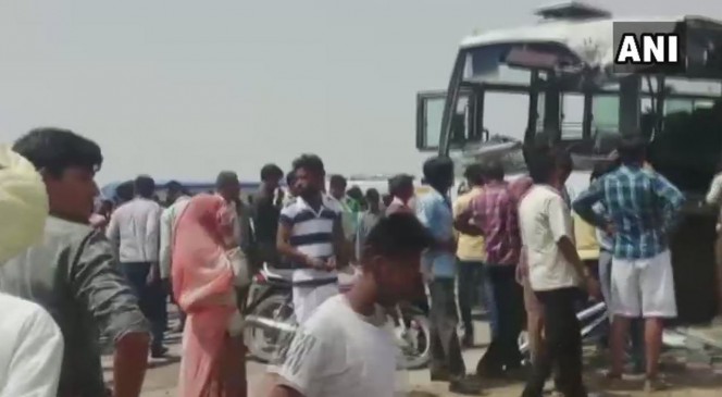 राजस्थान: रोडवेज की बस और ट्रक में भिड़ंत, 6 की मौत 21 घायल