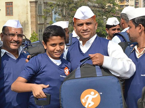 अब कूरियर सेवा से जुड़ेंगे मुंबई के डिब्बेवाले, 13 साल के बच्चे ने बदल दी सोच