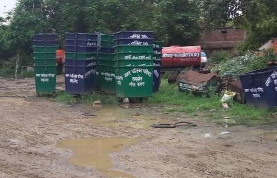 New-Old Machinery of shahdol nagar palika have damaged