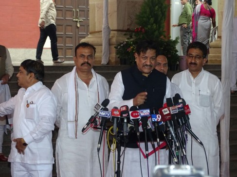 Opposition strongly furor in legislative council for farmers demand