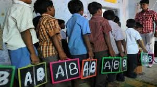 Students and Parents are not taking interest in Hindi medium schools