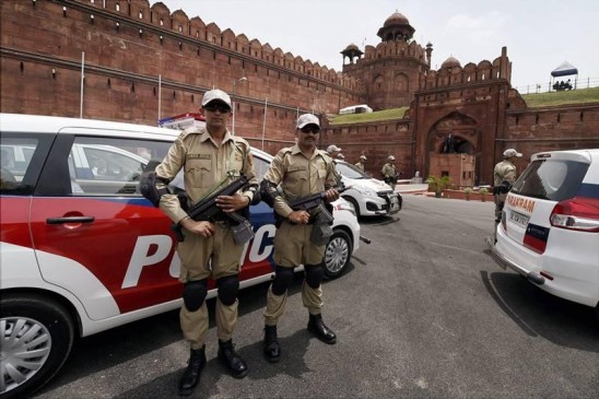 लाल किले पर पीएम मोदी की सुरक्षा करेंगी देश की बेटियां, जानिए सुरक्षा तैयारियां लाल किले पर पीएम मोदी की सुरक्षा करेंगी देश की बेटियां, जानिए सुरक्षा तैयारियां
