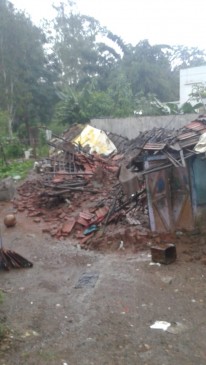 गोटेगांव में बाढ़ के हालात, 24 घंटे में रिकॉर्ड 6 इंच बारिश, लोगों को सुरक्षित स्थानों पर पहुंचाया गोटेगांव में बाढ़ के हालात, 24 घंटे में रिकॉर्ड 6 इंच बारिश, लोगों को सुरक्षित स्थानों पर पहुंचाया