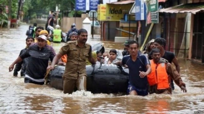 अंतरिक्ष से भी दिखा केरल की तबाही का मंजर, नासा ने जारी की तस्वीरें अंतरिक्ष से भी दिखा केरल की तबाही का मंजर, नासा ने जारी की तस्वीरें