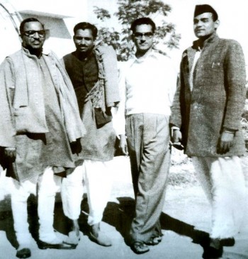 कुंडली के हिसाब से ऐसी थी उतार-चढ़ाव से भरी अटलजी की जिंदगी कुंडली के हिसाब से ऐसी थी उतार-चढ़ाव से भरी अटलजी की जिंदगी