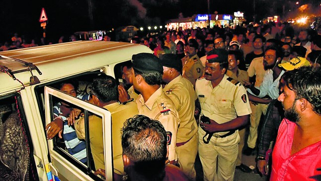 Case of eve teasing found in the Futala Chaupati on friendship day