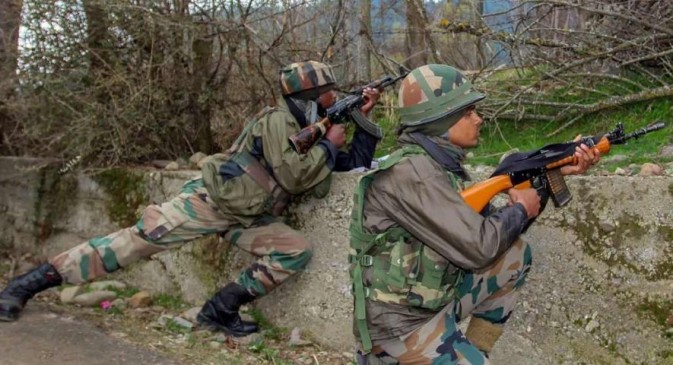 जम्मू-कश्मीर : बटमालू में सुरक्षाबलों और आतंकियों के बीच मुठभेड़, एक जवान शहीद जम्मू-कश्मीर : बटमालू में सुरक्षाबलों और आतंकियों के बीच मुठभेड़, एक जवान शहीद