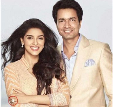 बॉलीवुड एक्ट्रेसेस की Engagement Ring, कीमत जान कहेंगे OMG बॉलीवुड एक्ट्रेसेस की Engagement Ring, कीमत जान कहेंगे OMG