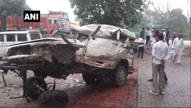 यूपी : जौनपुर सड़क दुर्घटना में 5 श्रद्धालुओं की मौत, 8 घायल