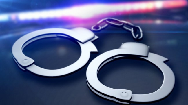 Police arrested a smuggler who smuggles kids to Foreign countries