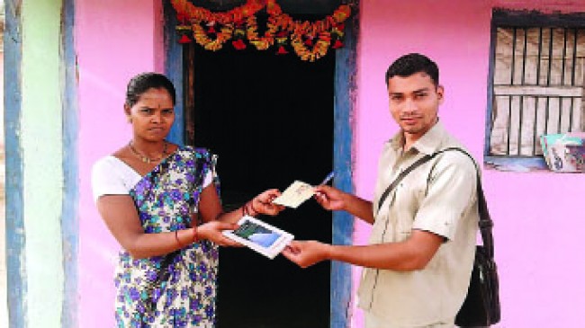 Postman started library of 3000 books by collecting the old books