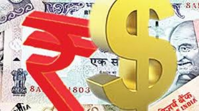 Rupee fall to historic against US dollar, Rupee now at 70.96