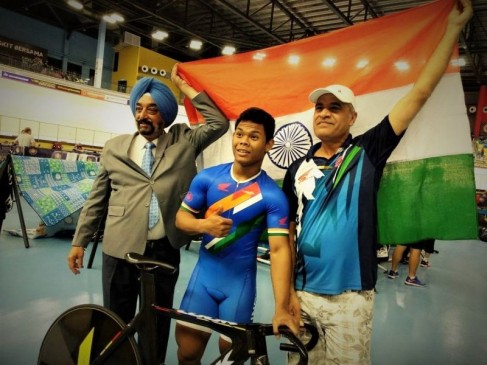 teen cyclist esow alben has won India’s first ever cycling medal