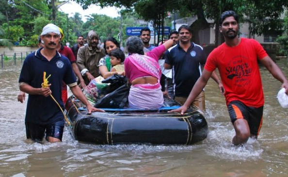 केरल बाढ़ पीड़ितों को 7 दिन तक फ्री-कॉलिंग और डेटा सुविधा देंगी टेलीकॉम कंपनियां
